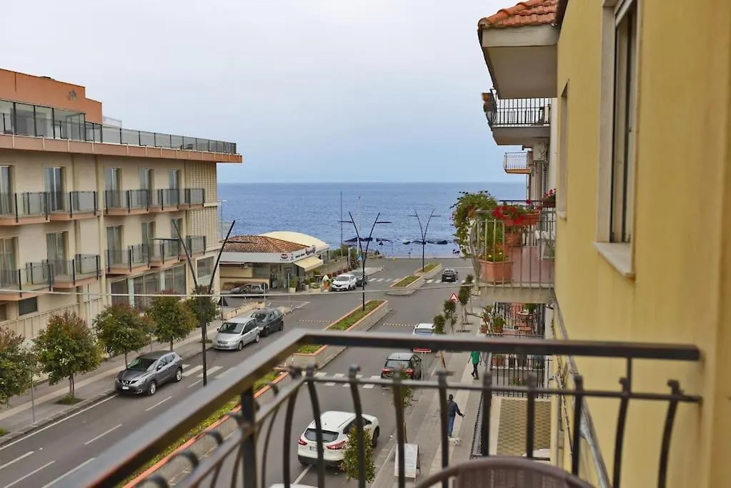 Sea View House, Riposto Apartment